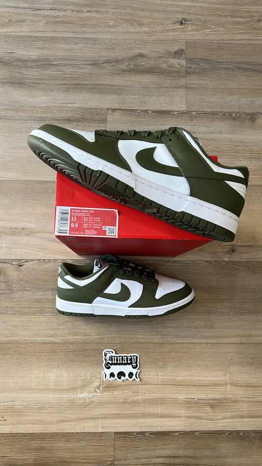 NIKE DUNK LOW W MEDIUM OLIVE